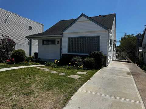 444 E Park Avenue, Long Beach, NY 11561