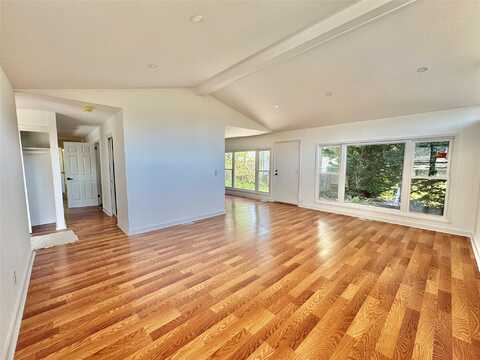 3 Spring Lane, Great Neck, NY 11024