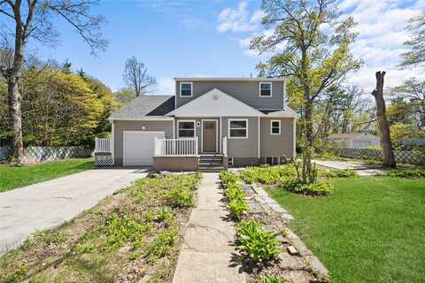 28 Myrtle Avenue, Central Islip, NY 11722