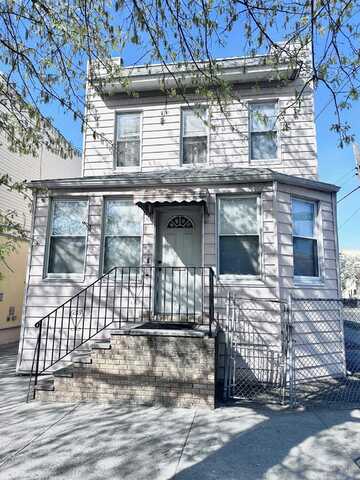 71-50 73rd Place, Glendale, NY 11385