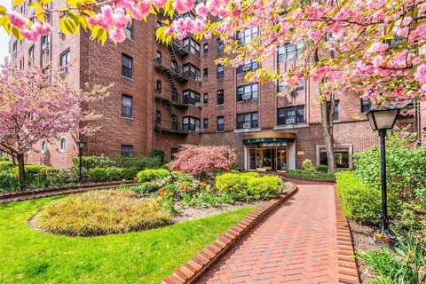6910 Yellowstone Boulevard, Forest Hills, NY 11375