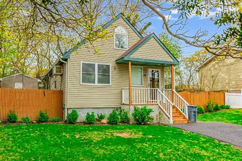 75 Palm Road, Rocky Point, NY 11778