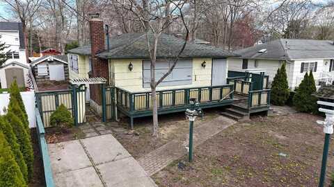 259 Harrison Avenue, Miller Place, NY 11764