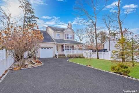 28 Moriches Middle Island Road, Shirley, NY 11967