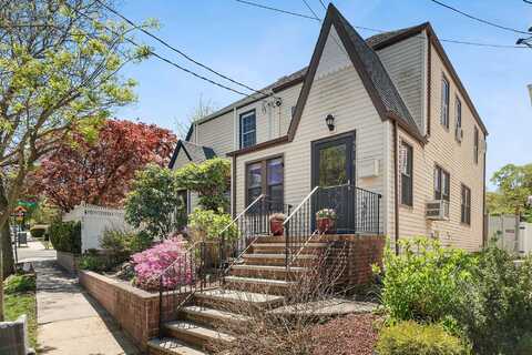 46-18 Glenwood Street, Little Neck, NY 11362