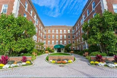111 7th Street, Garden City, NY 11530
