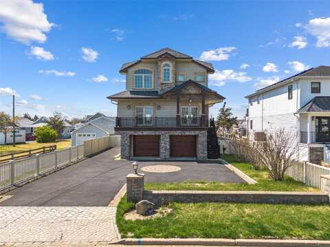 83 Central Avenue, Amityville, NY 11701