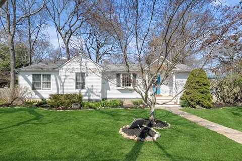 17 Columbus Street, East Patchogue, NY 11772