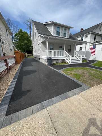 4 W 11th Street, Huntington Station, NY 11746