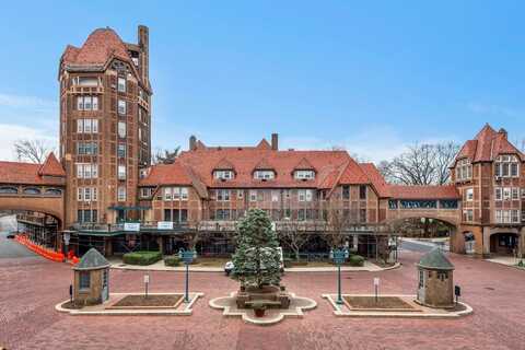 1 Station Square, Forest Hills, NY 11375