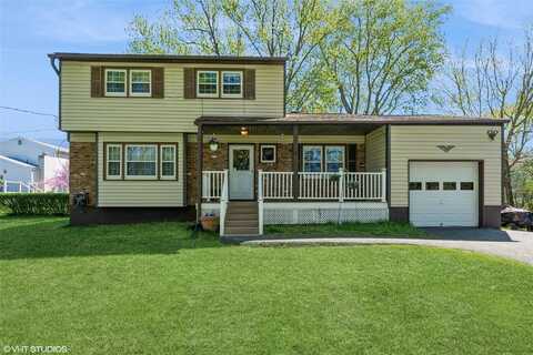 2 Douglas Court, Washingtonville, NY 10992