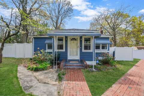 72 Joan Avenue, Centereach, NY 11720