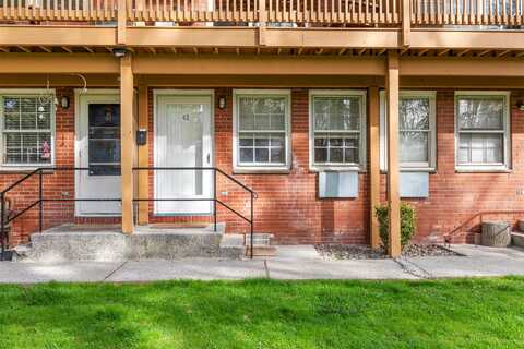 1 Huguenot Street, New Paltz, NY 12561