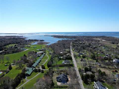 17 Moriches Avenue, East Moriches, NY 11940