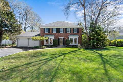 11 Timber Ridge Court, Sayville, NY 11782
