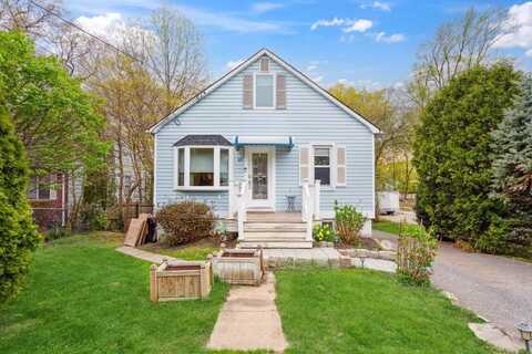 15 Kelsey Avenue, Huntington Station, NY 11746