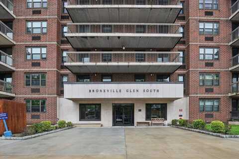 1376 Midland Avenue, Bronxville, NY 10708