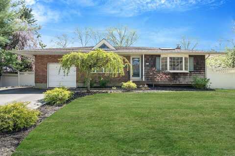 92 Dovecote Lane, Commack, NY 11725