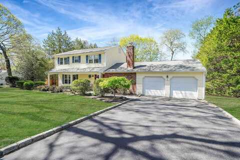 10 Jomar Road, Shoreham, NY 11786