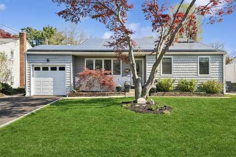 21 Via Continental, Huntington Station, NY 11746