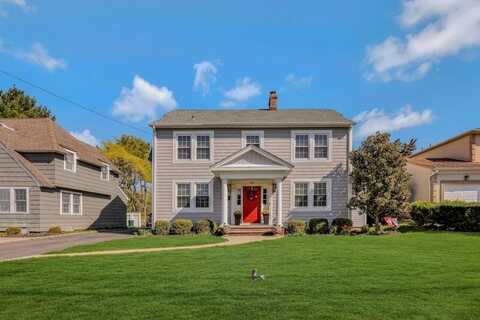40 Calvin Avenue, Syosset, NY 11791