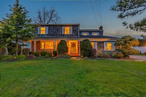 45 Edgewater Avenue, Massapequa, NY 11758
