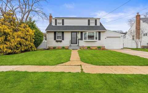 20 Kensington Avenue, Massapequa, NY 11758