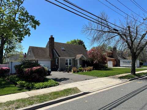 698 Goodrich Street, Uniondale, NY 11553