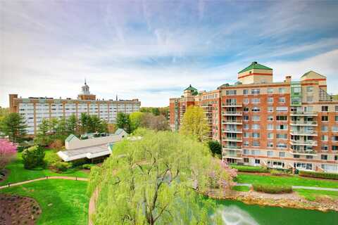 100 Hilton Avenue, Garden City, NY 11530