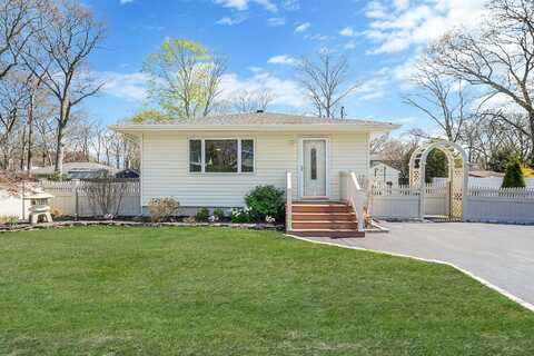 89 Alder Drive, Mastic Beach, NY 11951