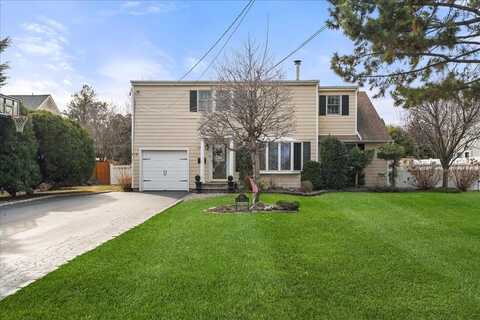 153 S Bayview Avenue, Amityville, NY 11701