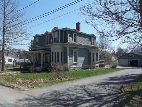 18 Lafayette Street, Calais, ME 04619