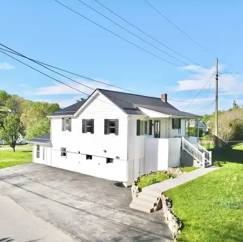 4103 E CUMBERLAND, BLUEFIELD, WV 24701