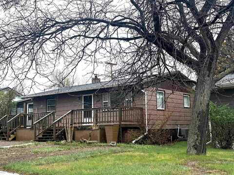 306 10th Avenue, Edgemont, SD 57735