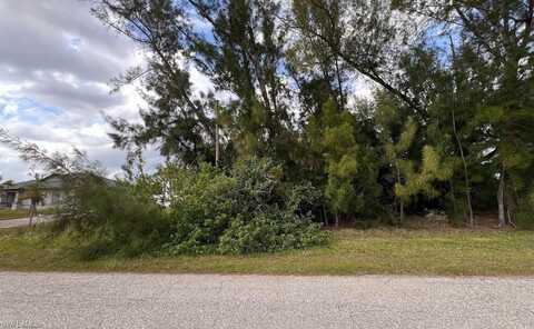 205 E 9th, LEHIGH ACRES, FL 33972