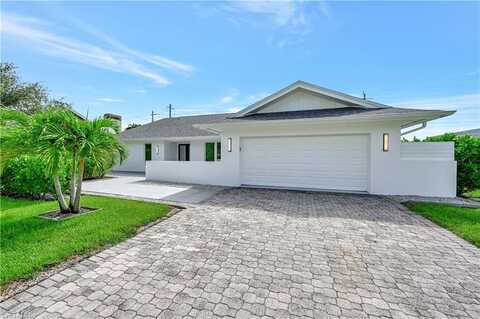 2517 Kings Lake, NAPLES, FL 34112