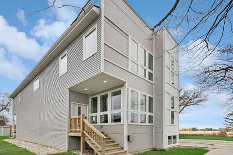 1537 SCOVILLE Avenue, Berwyn, IL 60402