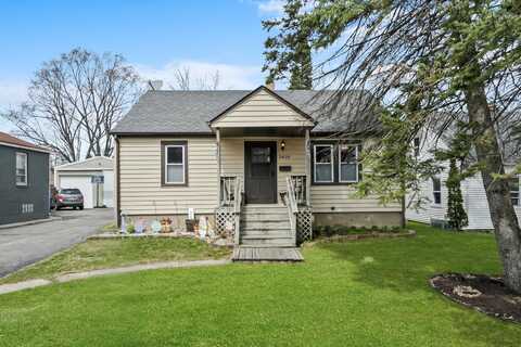 2410 W Ridgeland Avenue, Waukegan, IL 60085