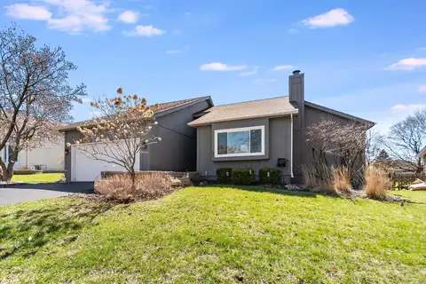 2245 Lakeside Drive, Aurora, IL 60504