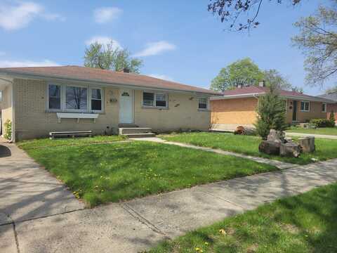 816 N School Street, Addison, IL 60101