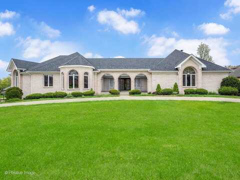 7549 Woodland Lane, Burr Ridge, IL 60527