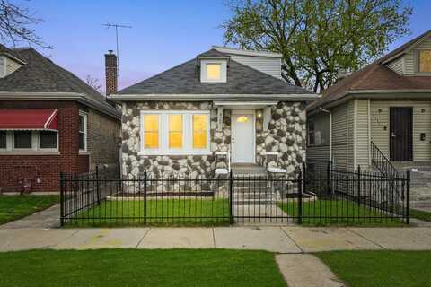 8109 S Woodlawn Avenue, Chicago, IL 60619