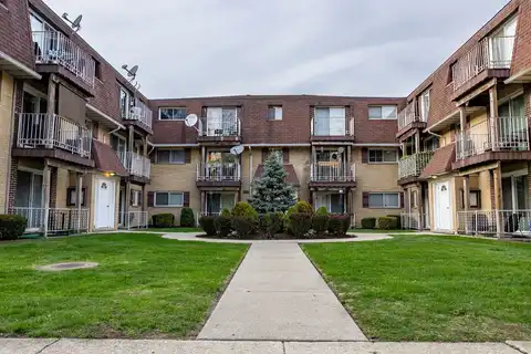 8538 W Catherine Avenue, Chicago, IL 60656