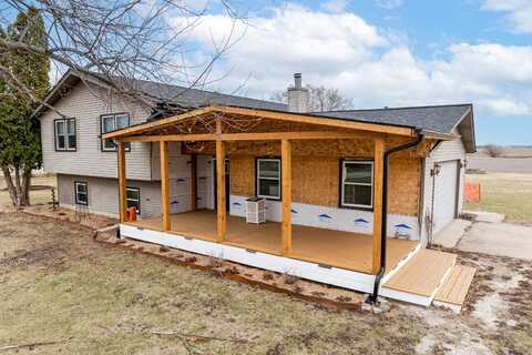 32068 New Lebanon Road, Hampshire, IL 60140