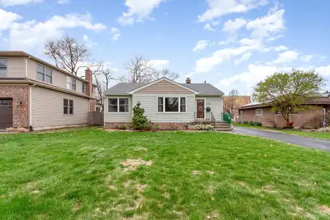 124 S Charlotte Street, Lombard, IL 60148