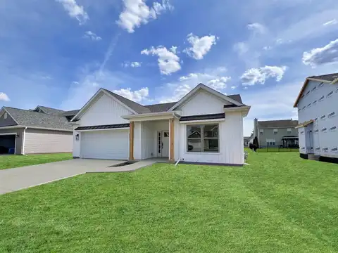 3811 Boulder Ridge Drive, Champaign, IL 61822