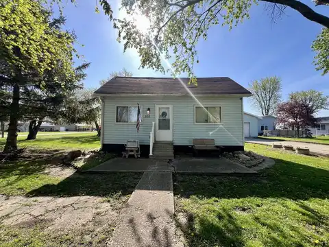 208 Illinois Street, Hindsboro, IL 61930