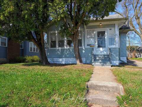 960 N Lewis Avenue, Waukegan, IL 60085