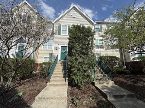 1126 Village Center Parkway, Aurora, IL 60506