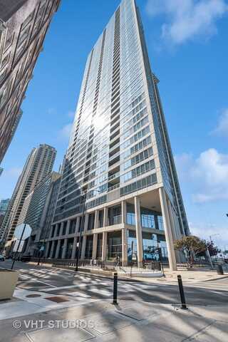 600 N Lake Shore Drive, Chicago, IL 60611